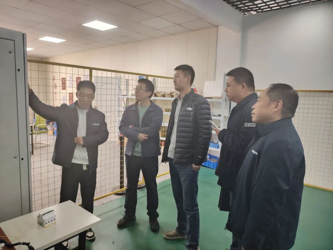 1763367444408953.jpg 國(guó)網(wǎng)河南電科院技術(shù)專家蒞臨泰普科技開(kāi)展技術(shù)交流_426643de825c2ada0ec80e92c3cbeea8.jpg