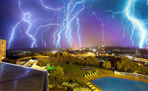 雷電會(huì)引起電網(wǎng)晃電 雷電會(huì)引起電網(wǎng)晃電